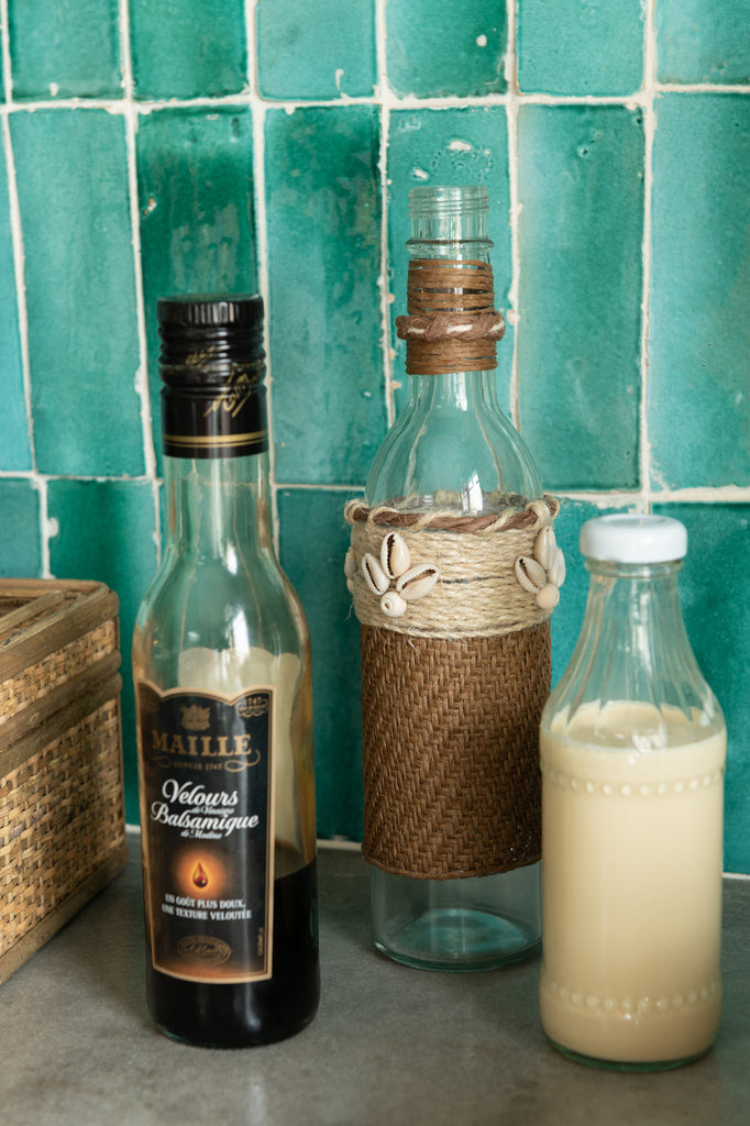 Flesdecoratie met schelpen glas bruin