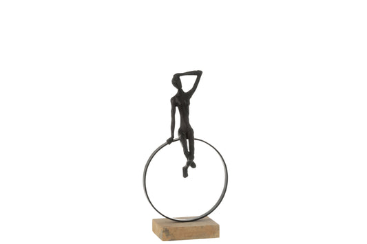 Lady On Ring Stand Hars/IJzer Zwart